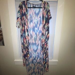 Torrid multicolor short sleeve high low kimono